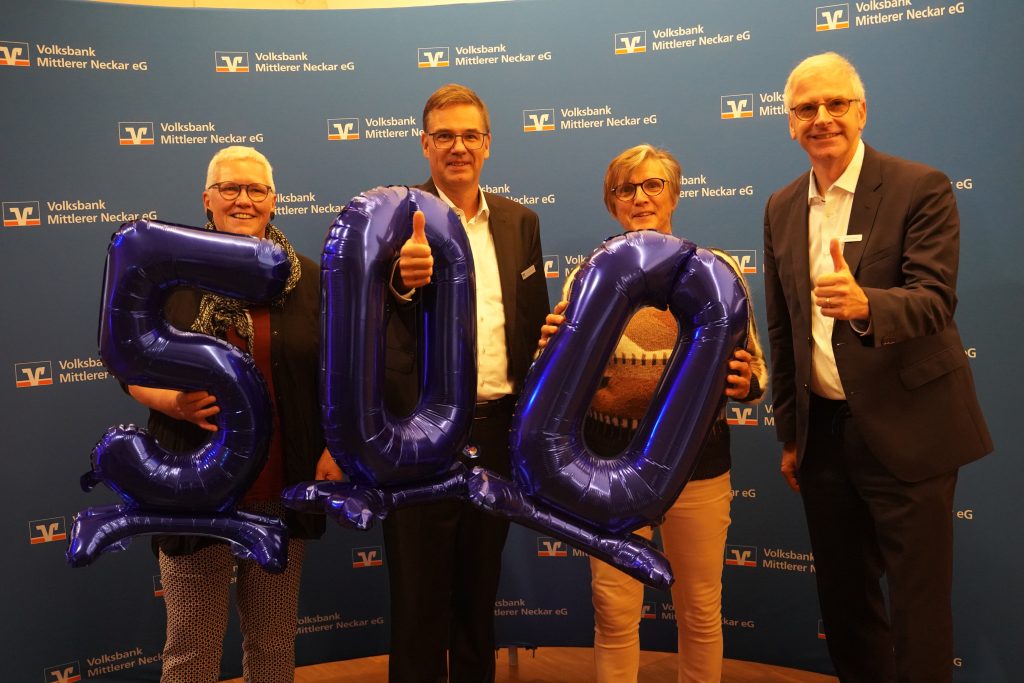 Spende Volksbank an Netzwerk SPitalgarten Krankenpflegeverein Köngen e.V.